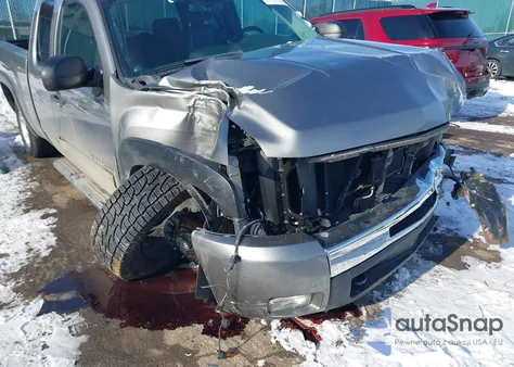 2009 Chevrolet Silverado 1500 Lt from USA, damaged, VIN 1GCEK29069Z197327